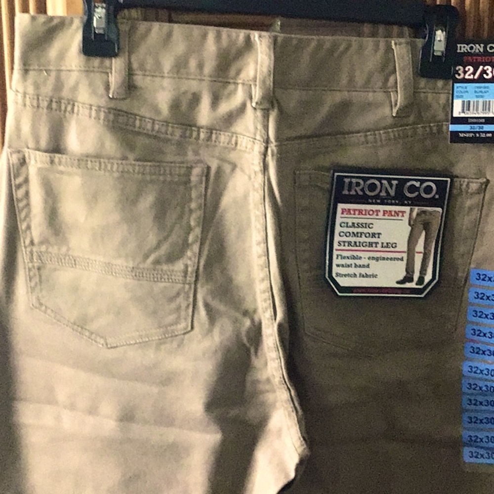 Khaki work pants, size 32 x 30 NWT